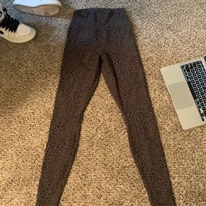 nwot alo leggings